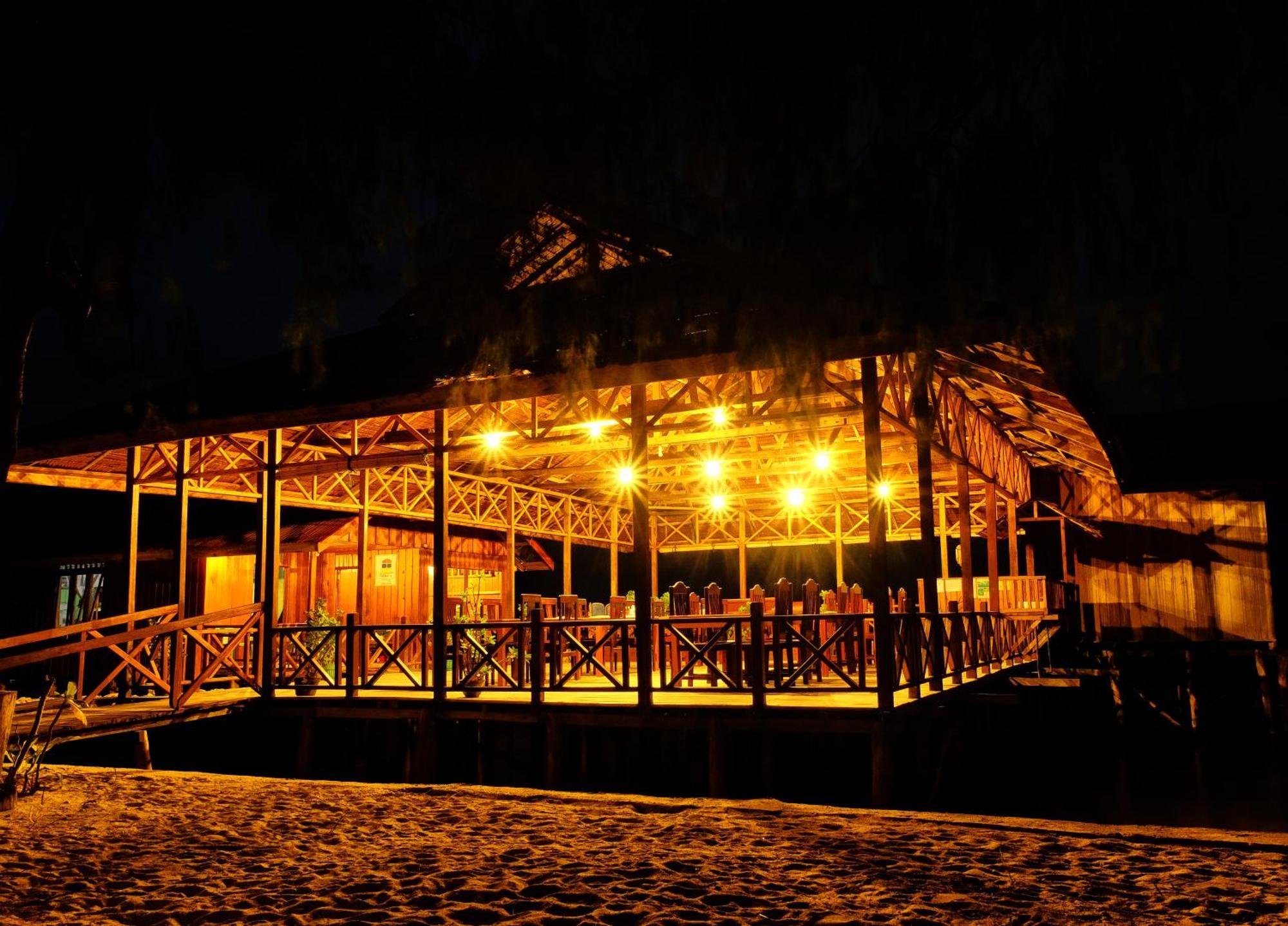 Bolilanga Island Resort - Togean Island Angkayo Luaran gambar
